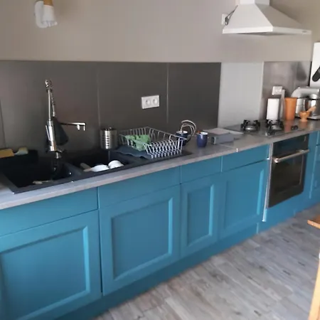 Maison D'hote Domoland Hébergement de vacances Olby